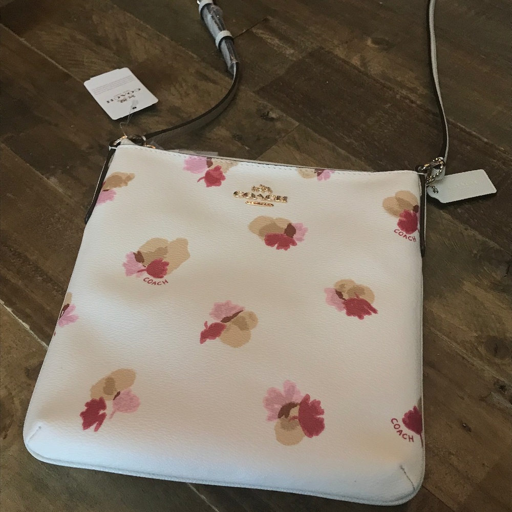 Sold! Coach Field flora crossbody bag - Picture 5 of 6